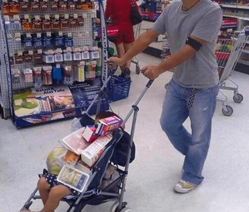 Funny-Dad-Fail-in-store-31781